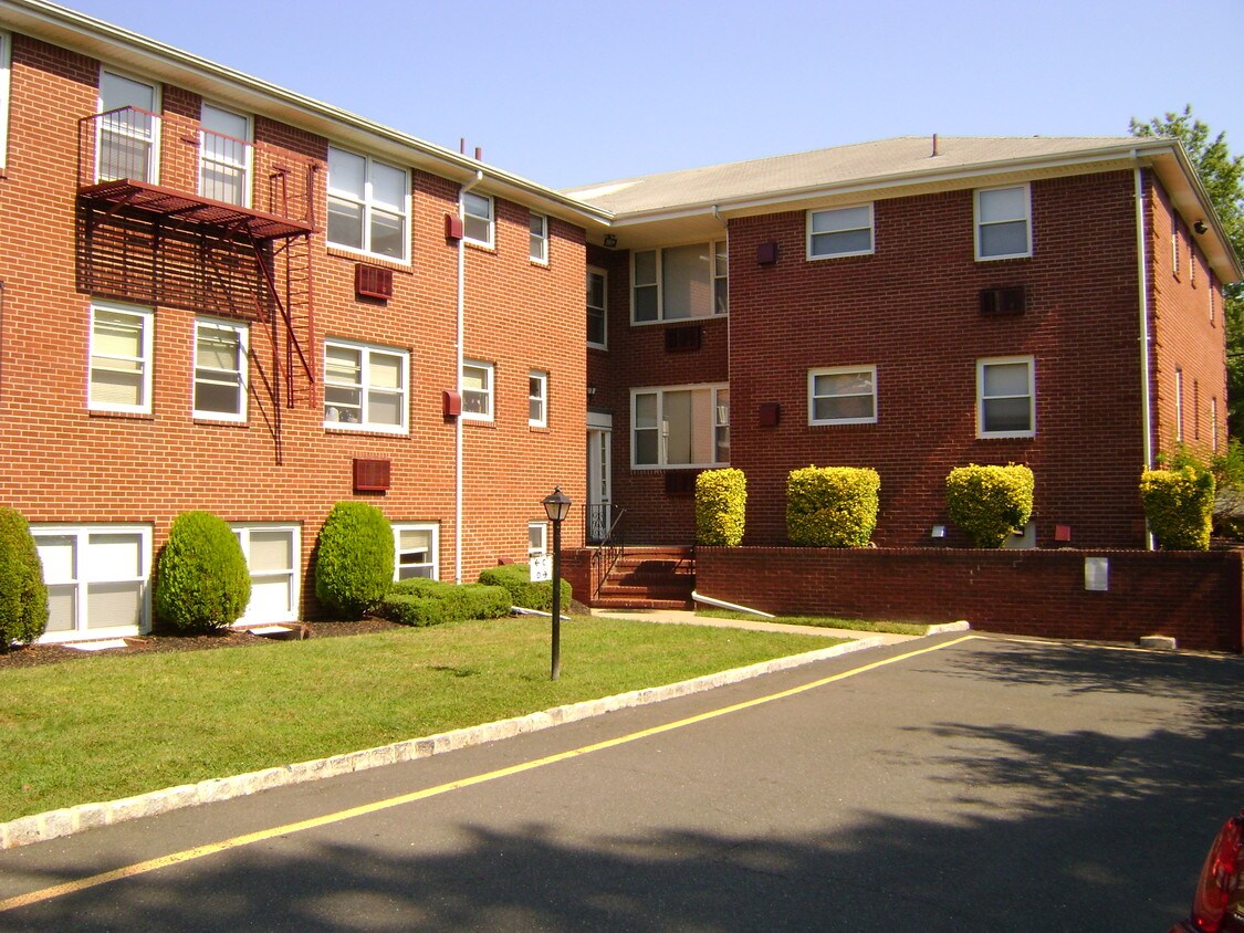 Lafayette Gardens Apartments Hawthorne, NJ