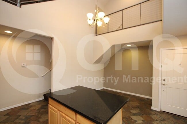 Building Photo - 3441 E Avalon Dr