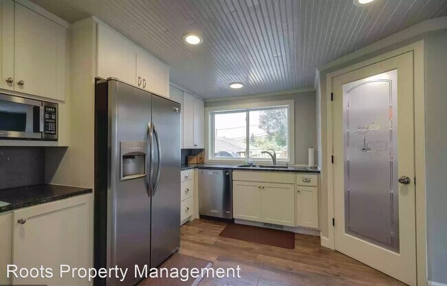 Building Photo - 3 br, 2 bath House - 715 4th Ave NW