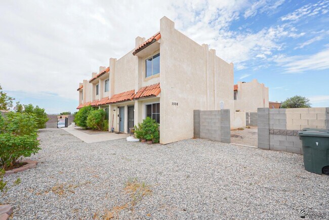 Foto del edificio - 1508 W 9th Pl
