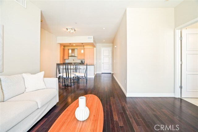 Foto del edificio - 603 Caruso Ave