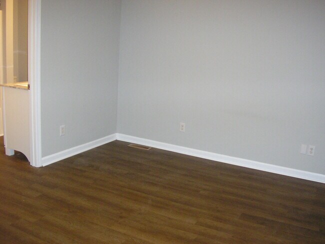 Foto del edificio - 954 Riverbend St