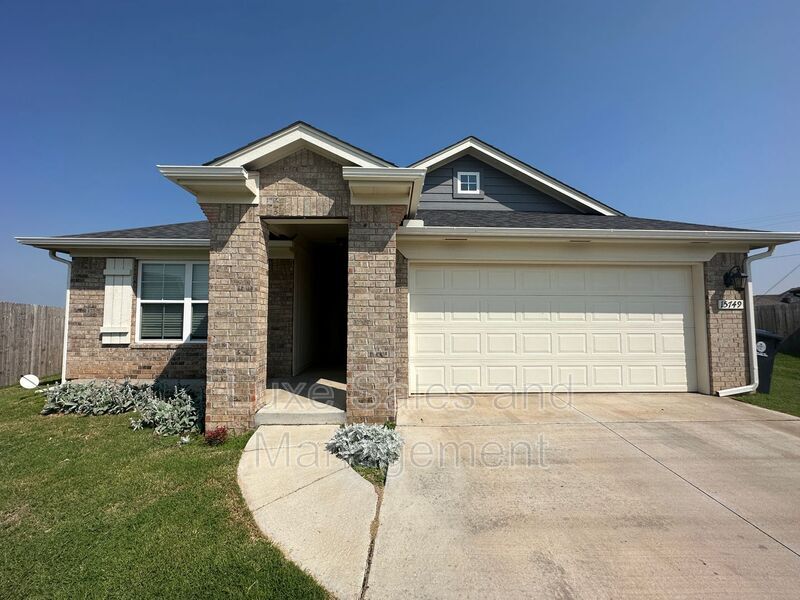 Photo - 15749 Potomac Dr