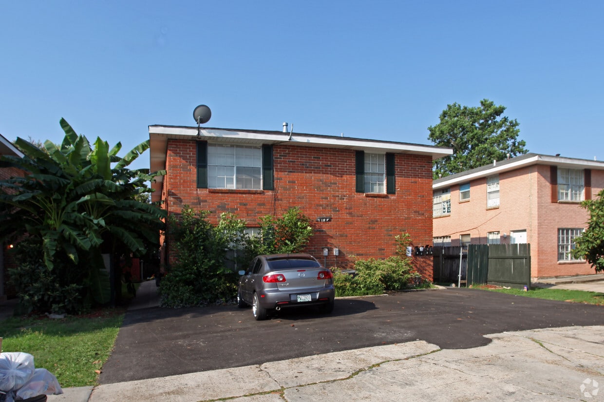 21042108 Euclid St, Gretna, LA 70056 Apartments in Gretna, LA