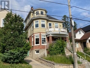 Building Photo - 142-142 Westlake Ave