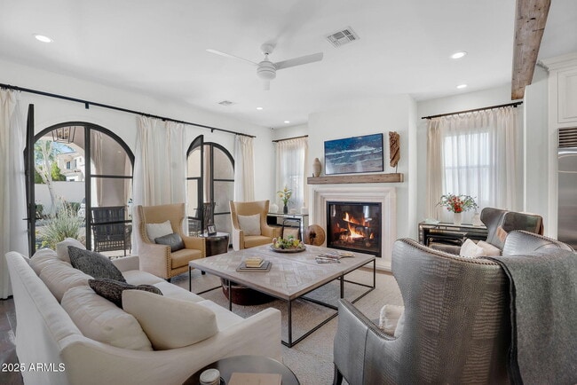 Building Photo - 3507 North 39th Pl