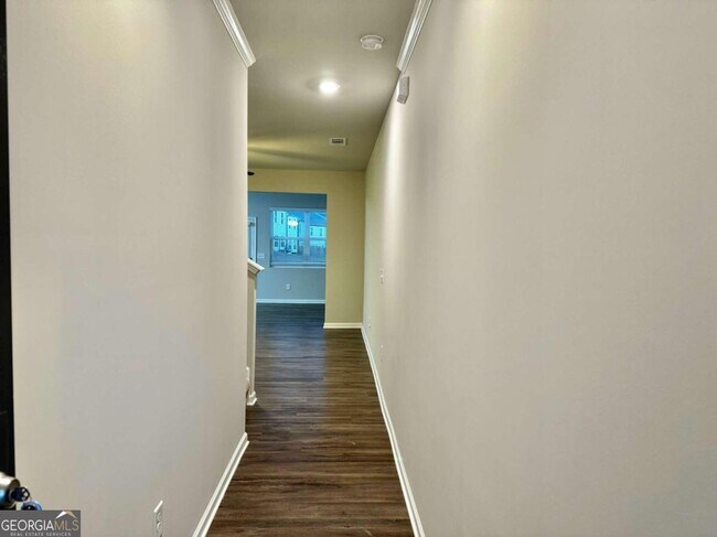Foto del edificio - 215 Turner Ln
