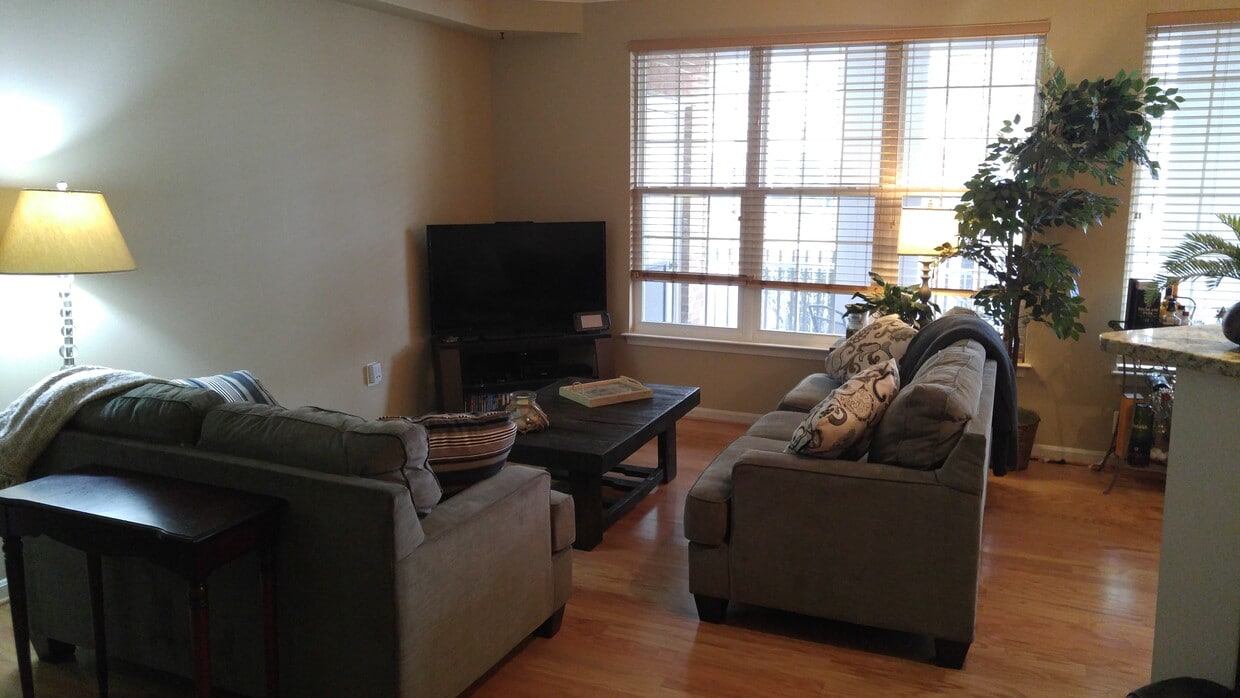 Primary Photo - 2701 Bellforest Ct