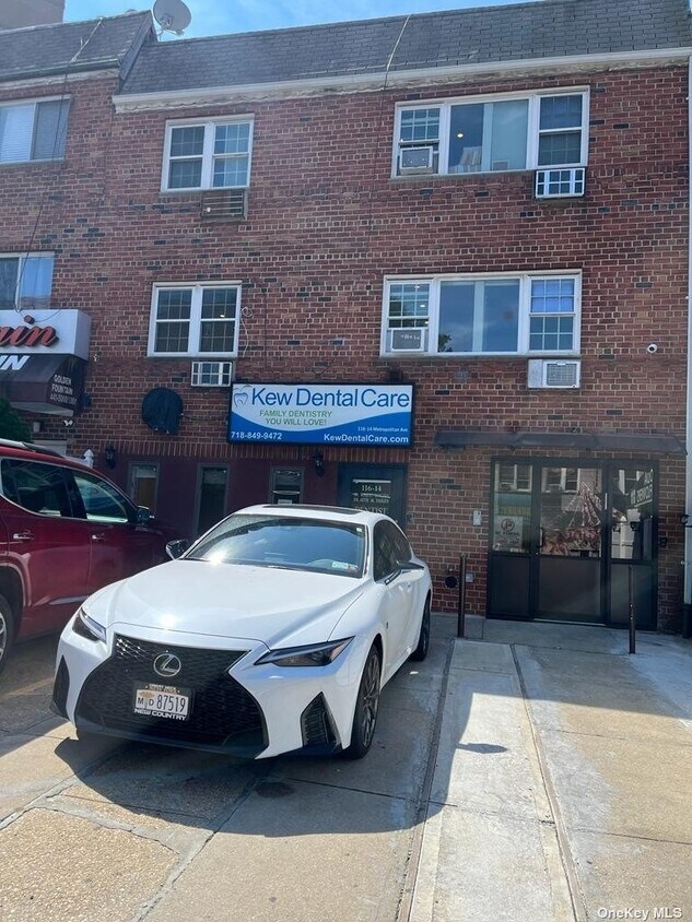 Primary Photo - 116-14 Metropolitan Ave