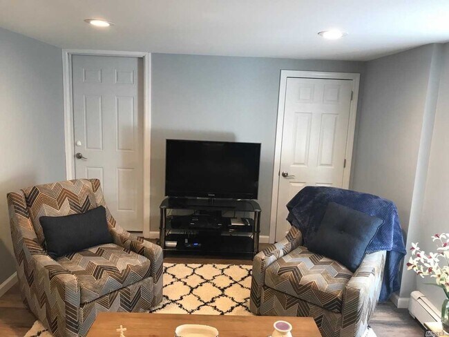 Building Photo - 36 Abinet Ct