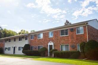 Interior Photo - Heritage Park East