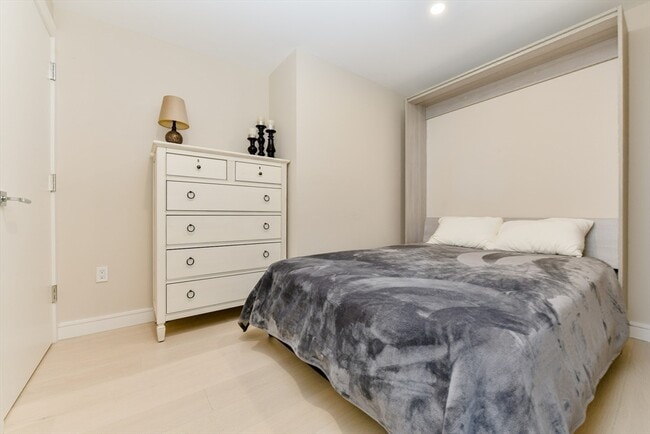 Pictures are representative samples of the advertised unit. In some cases, the actual units you tour - 131 Broad St