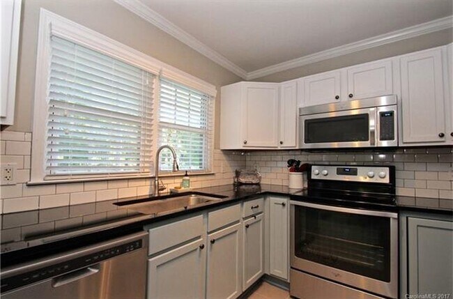 Foto del edificio - Beautiful Home in the Heart of NoDa!