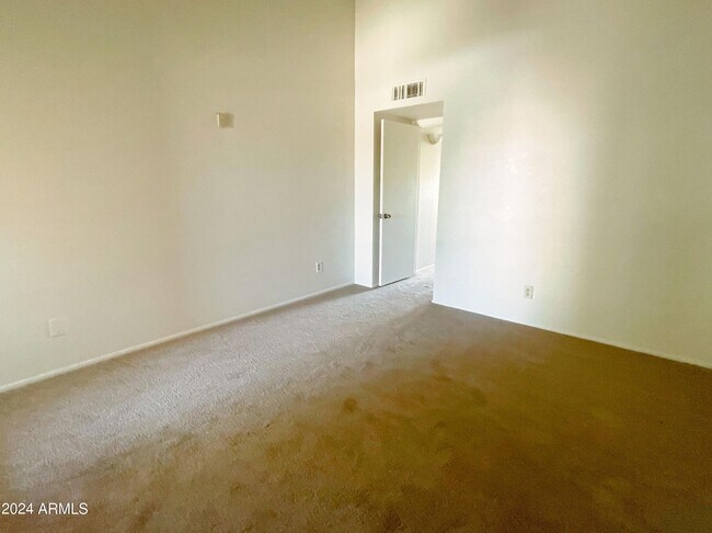 Foto del edificio - 11048 N 28th Dr