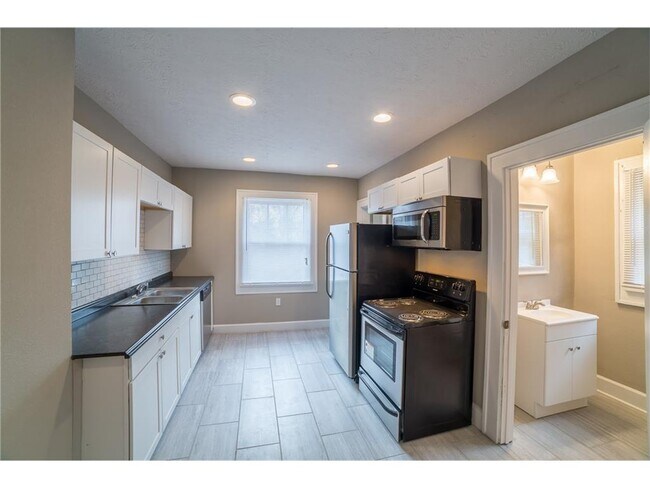 Foto del edificio - 4070 Broadway St