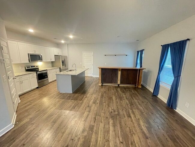 Photo - Waterford Village 3 bedroom home with a 2 car garage!