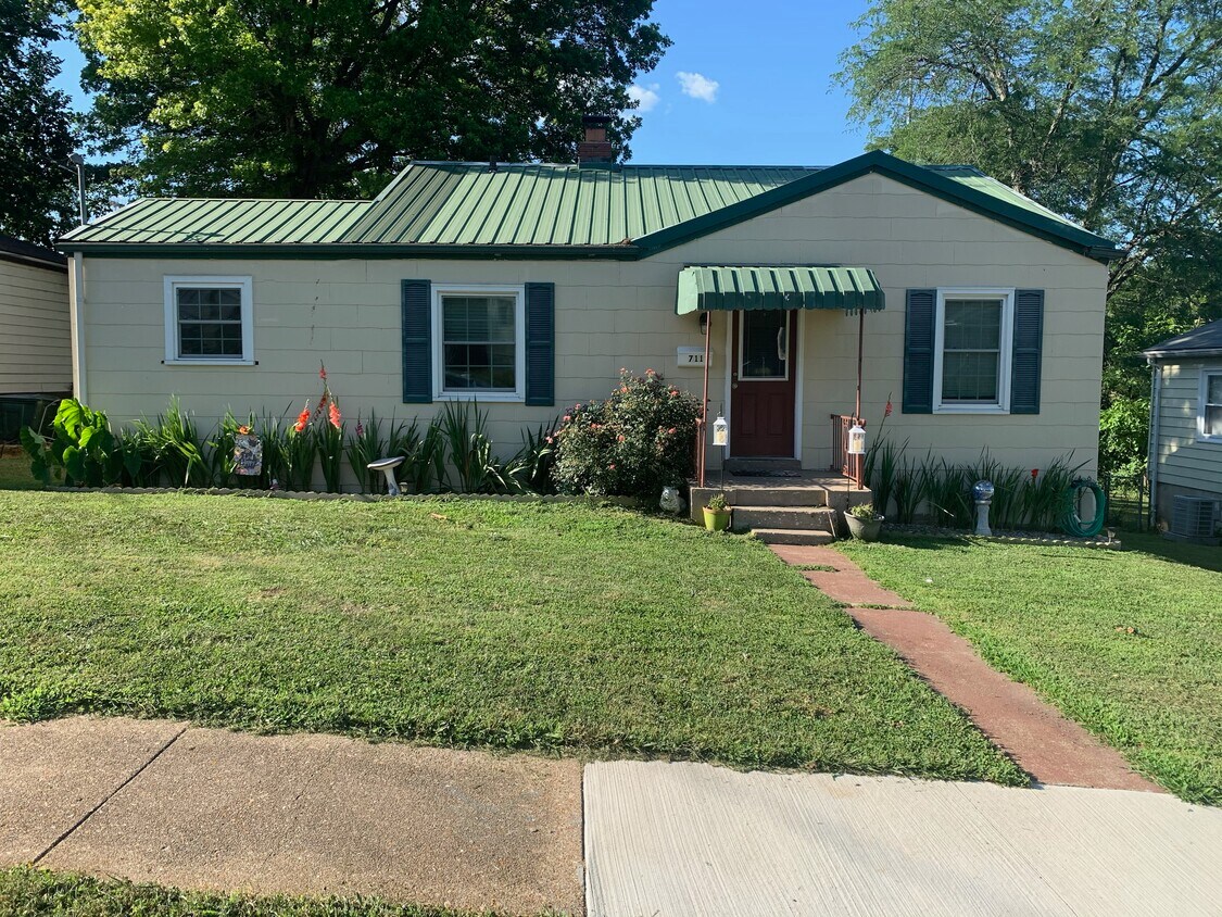 711 E 7th St, Rolla, MO 65401 House Rental in Rolla, MO