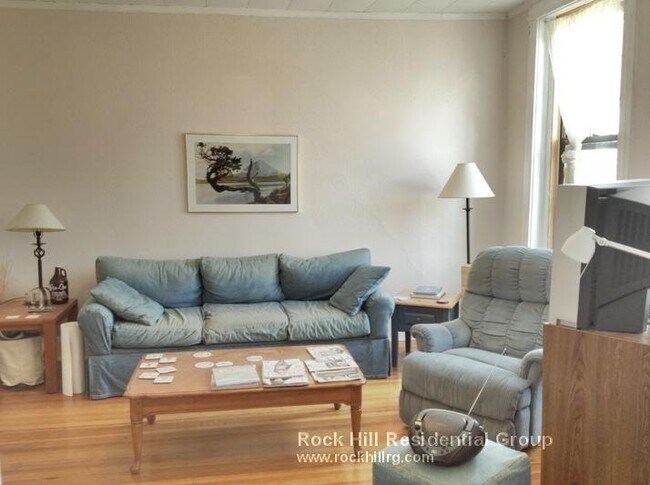 Foto del edificio - 10 Mount Hood Rd