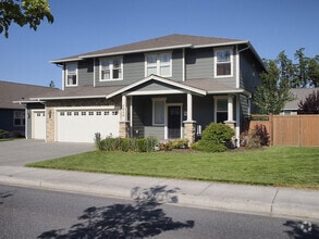 Building Photo - 2650 SW Fairway Point Dr