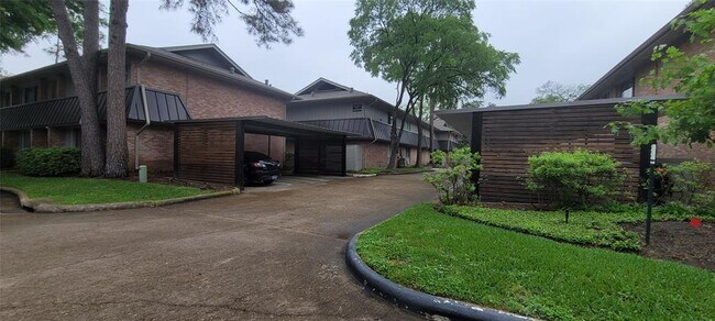 Foto del edificio - 6496 Bayou Glen Rd
