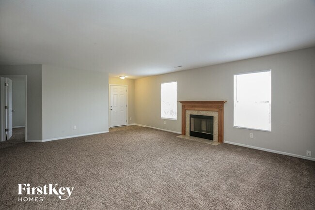 Foto del edificio - 1315 Shadetree Ln