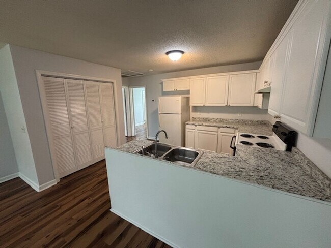 Foto del edificio - 257 Wynn Way Unit A