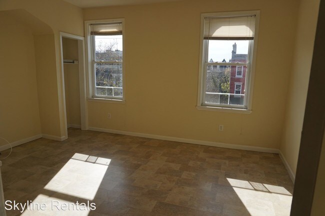 Building Photo - 3217 W Montgomery Ave