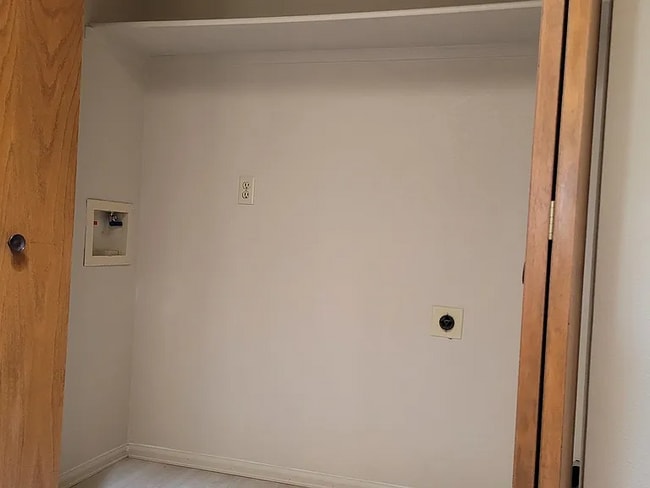 Photo - 1247 Holland Park Blvd Townhome