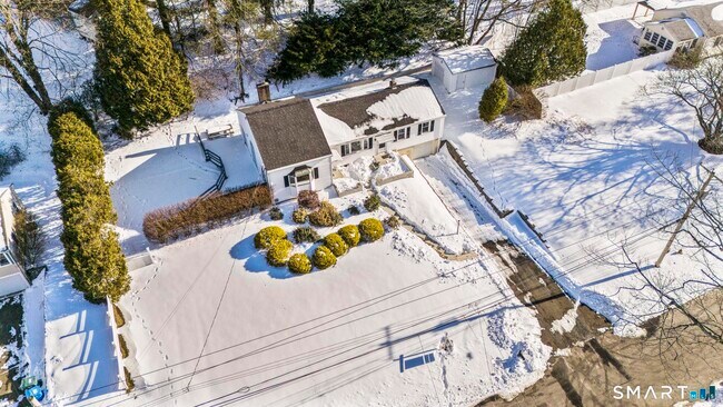 Foto del edificio - 338 Kenwood Ave