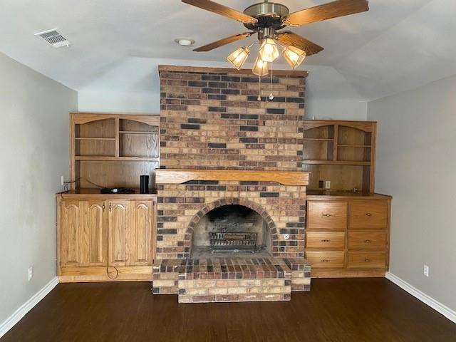 Foto del edificio - 1127 Bent Oaks Dr