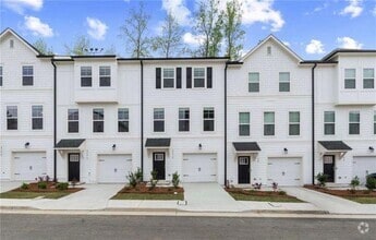 Building Photo - 3170 Washburn St SE