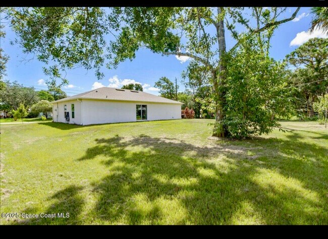 Foto del edificio - 1281 Barber St