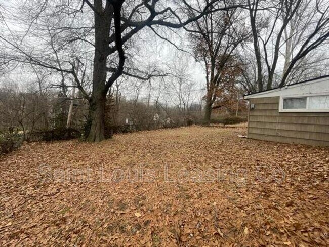 Building Photo - 5570 Winchelsea Dr