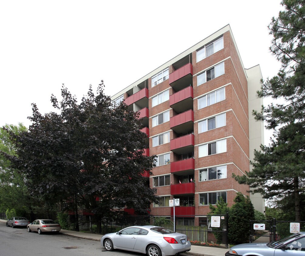 Green Meadows Apartments Apartments 100110 Unity Rd Toronto, ON