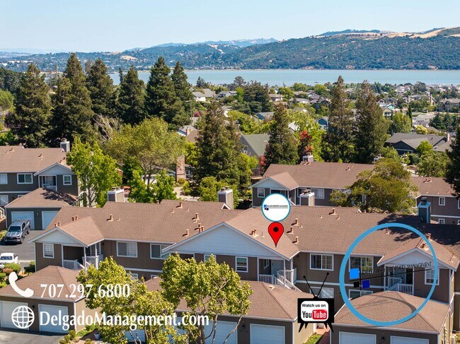 Building Photo - Benicia! Gorgeous two bedroom condo with d...