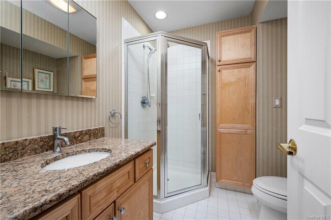 Building Photo - 875A Heritage Hills
