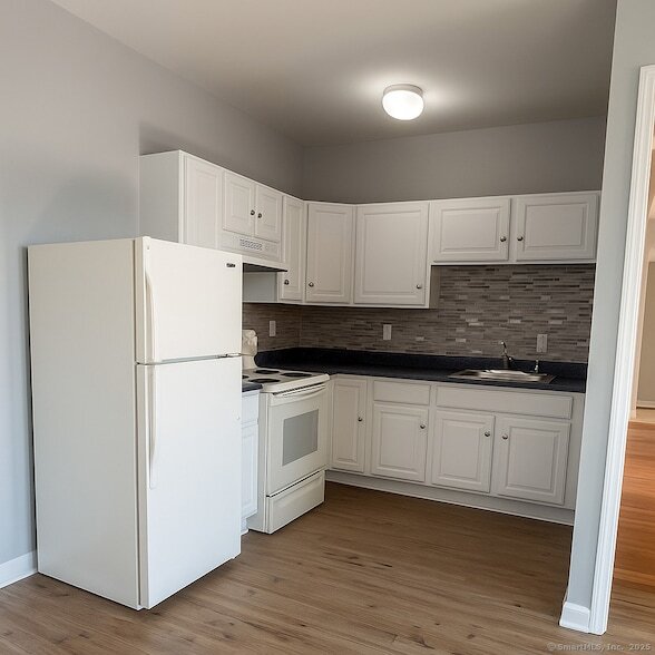 Foto principal - 1057 E Main St