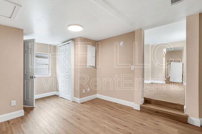 Foto del edificio - 114 N 18th St