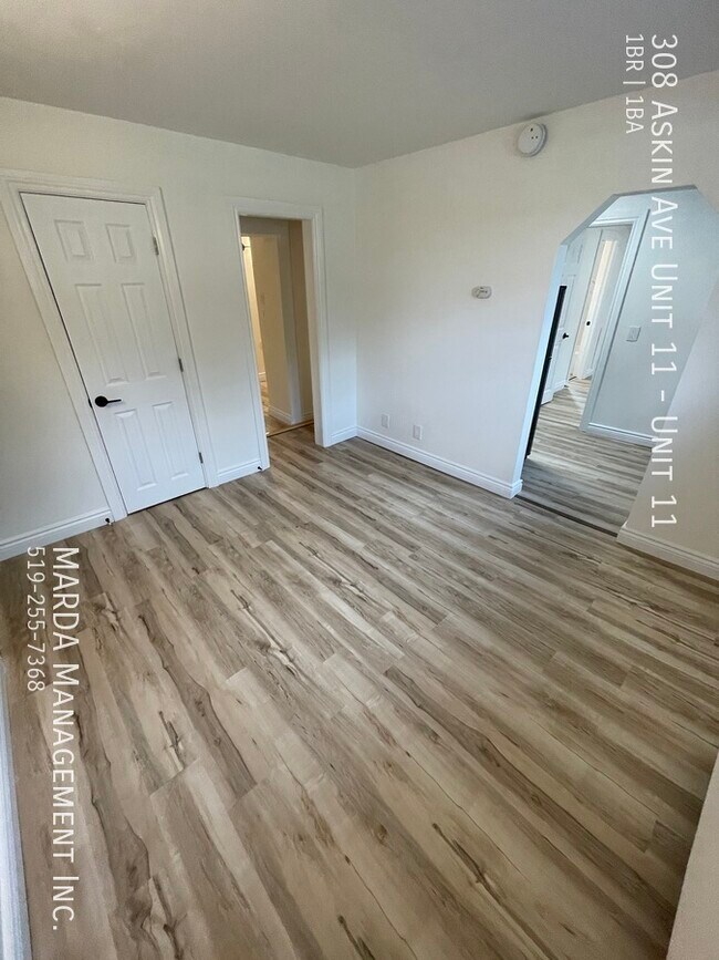 Photo du bâtiment - RENOVATED COZY 1 BED / 1 BATH + DEN NEAR U...