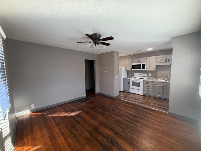 Foto del edificio - 635 S 3rd St