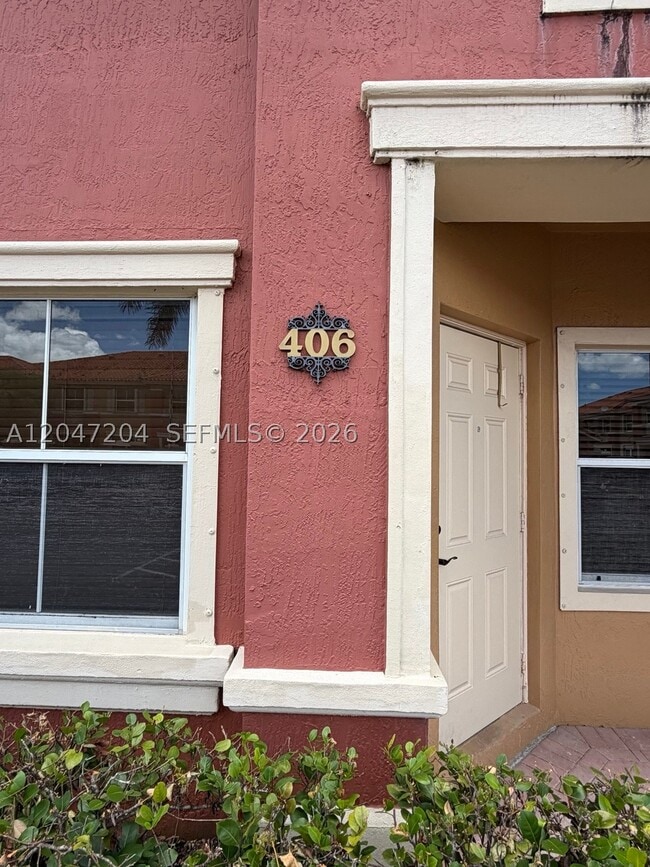 Building Photo - 6016 NW 116 Pl
