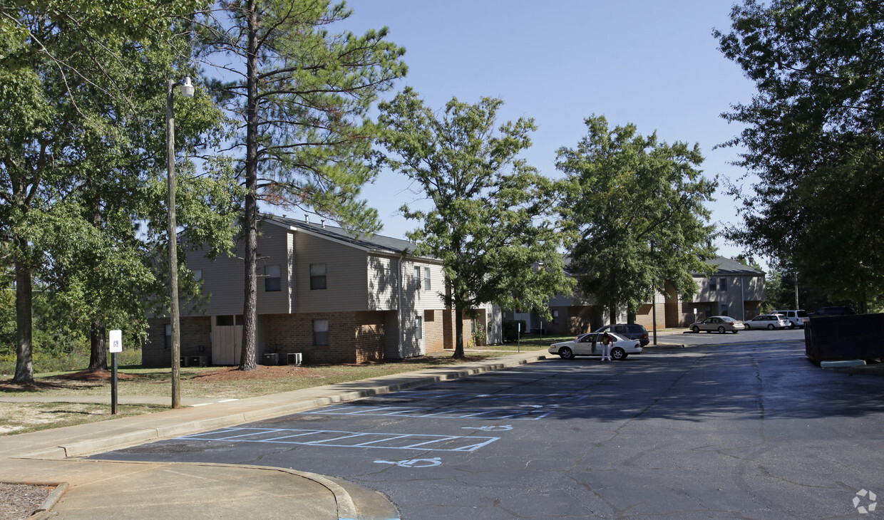 Building Photo - Oak Forest Apartments