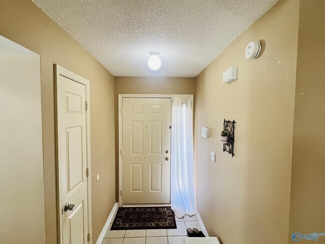 Foto del edificio - 167 Stone Meadow Ln
