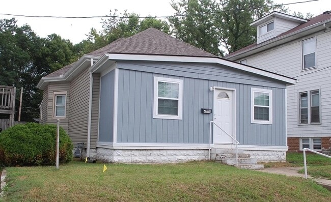 Building Photo - 4109 River Park Dr