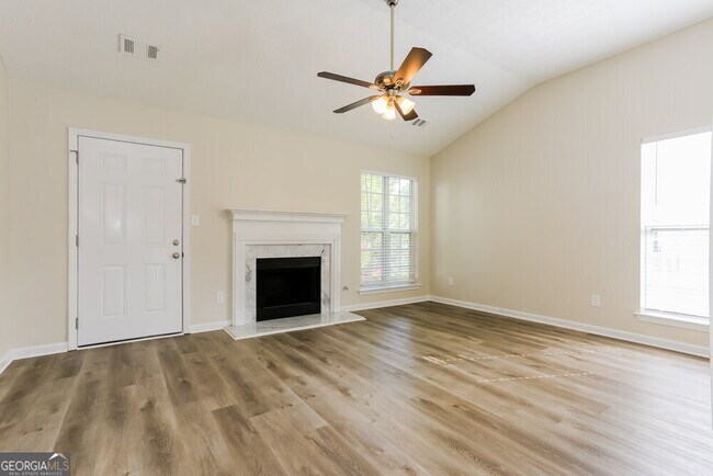 Building Photo - 2376 Carousel Park Dr