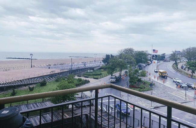 Building Photo - 3111 Ocean Pkwy