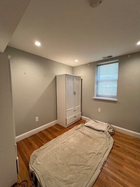Foto del edificio - 37 Iroquois St