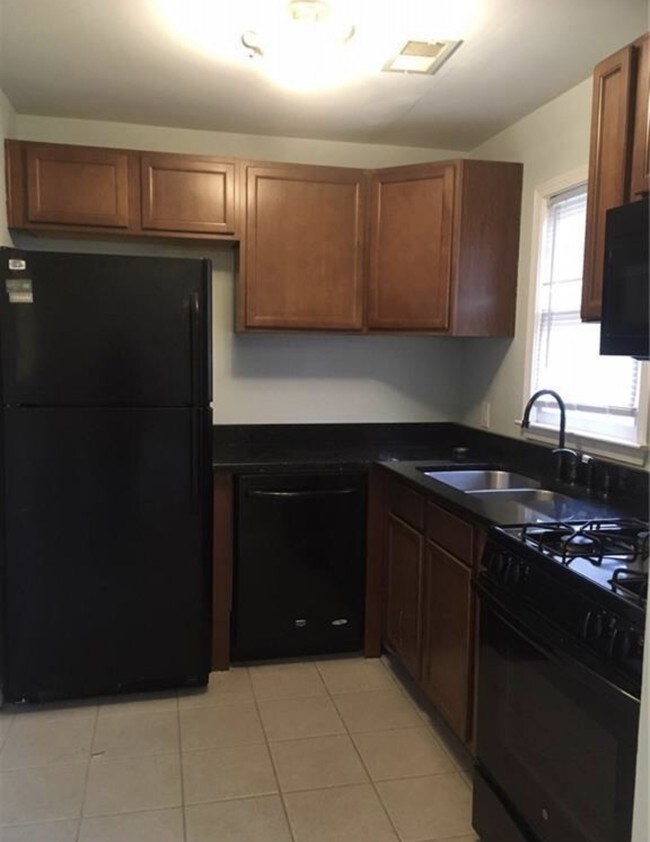 Cocina - 592 Spencer St NW