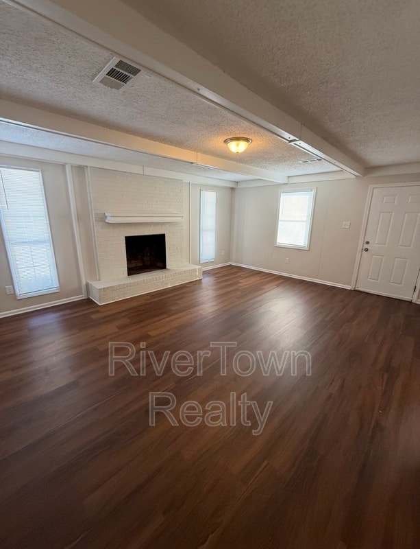 Foto del edificio - 824 Milstead Rd