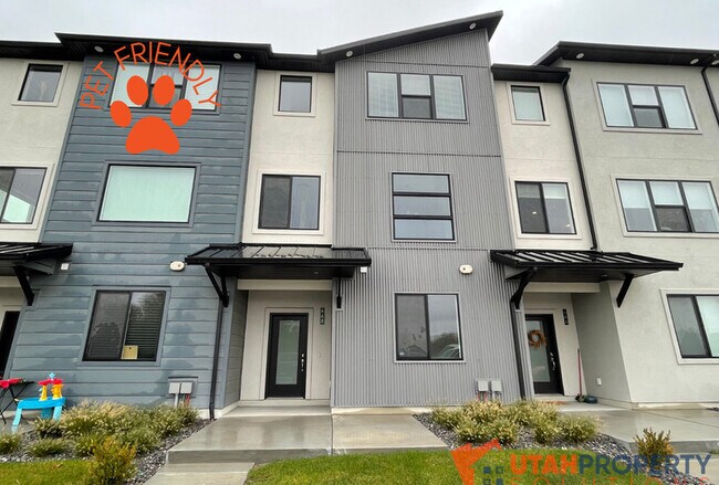 Building Photo - 468 S 700 W